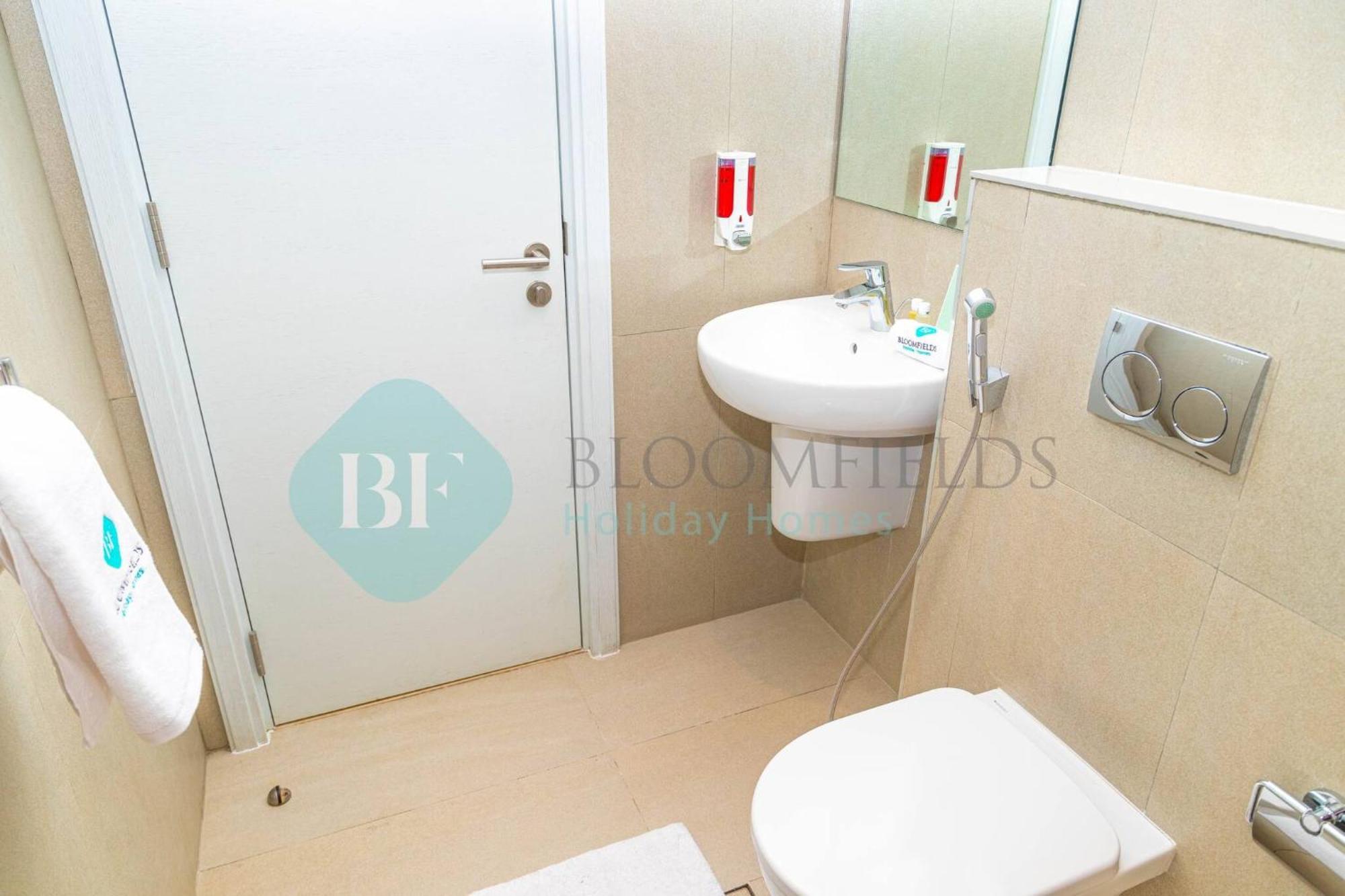 Bloomfields 2Brmaid Address Beach Fudżajra Zewnętrze zdjęcie